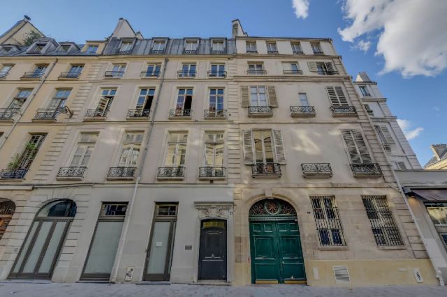 PARIS 06 - 75006 Bureaux à vendre 167 m²