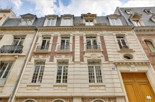 bureaux à louer PARIS 17, 698 m²