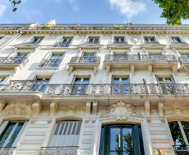 PARIS 9 - 75009 Bureaux à vendre 256 m²