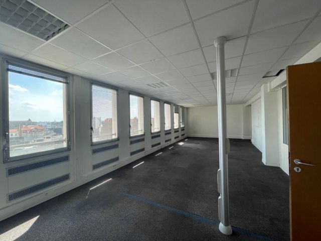 bureaux à vendre MONTREUIL, 360 m²