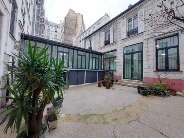 Bureaux à vendre PARIS 18 75018- Photo 1