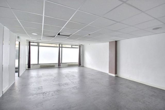 bureaux à vendre PARIS 20, 249 m²