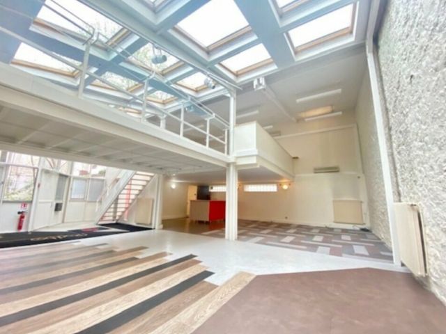 bureaux à vendre PARIS 12, 250 m²