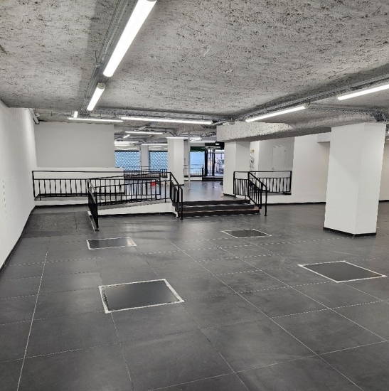 bureaux à vendre PARIS 18, 393 m²