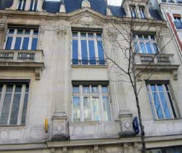 bureaux à vendre PARIS 10, 1 830 m²